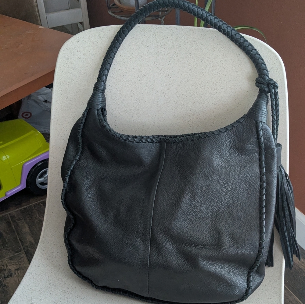 Elegant Black Leather Women's Bag